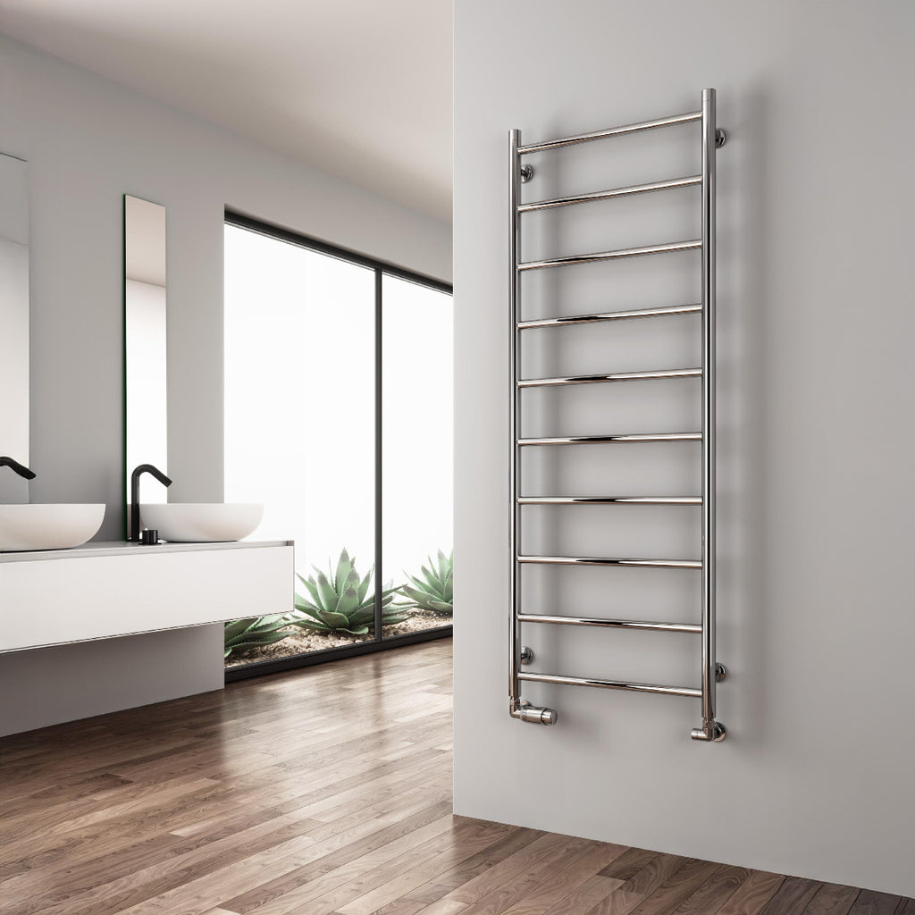 Reina Savio radiator room setting